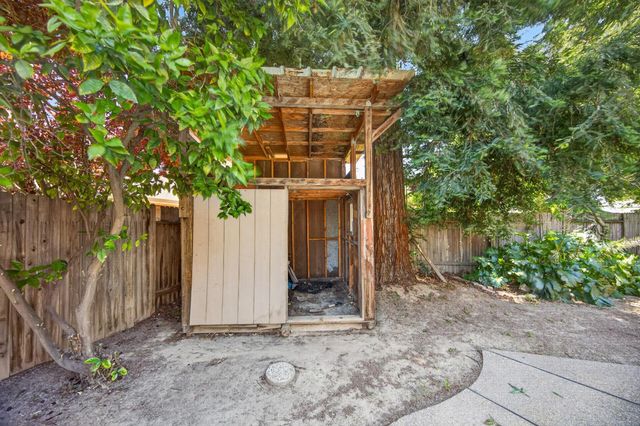 1480 Woodland Oaks Way, Sacramento, CA 95833