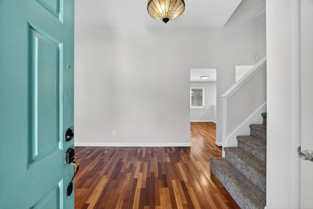 1480 Woodland Oaks Way, Sacramento, CA 95833