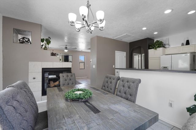 10919 Dream Weaver Drive NW, Albuquerque, NM 87114