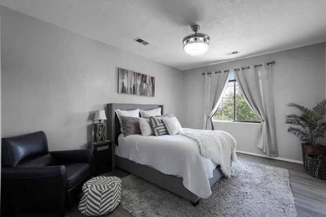 10919 Dream Weaver Drive NW, Albuquerque, NM 87114