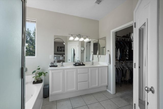 10919 Dream Weaver Drive NW, Albuquerque, NM 87114