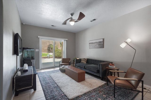 10919 Dream Weaver Drive NW, Albuquerque, NM 87114