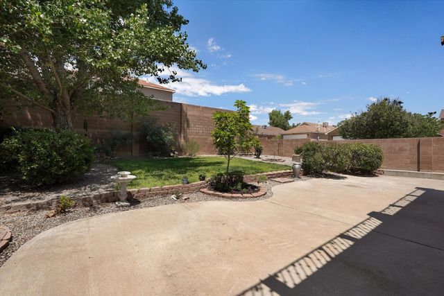 10919 Dream Weaver Drive NW, Albuquerque, NM 87114