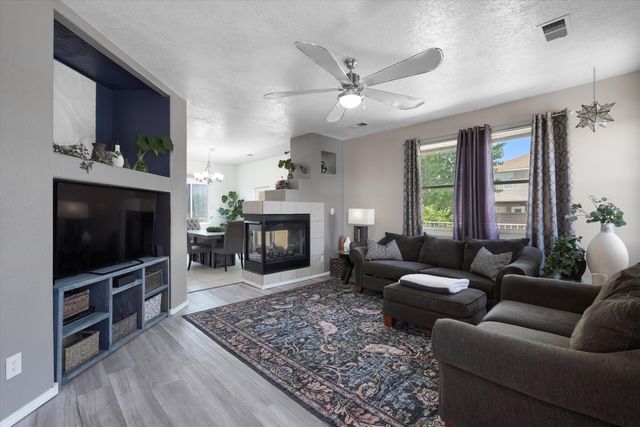 10919 Dream Weaver Drive NW, Albuquerque, NM 87114
