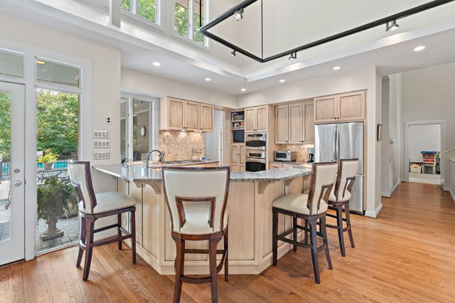 5543 Stanford Dr, Nashville, TN 37215
