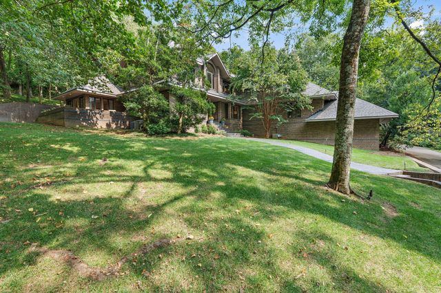 5543 Stanford Dr, Nashville, TN 37215