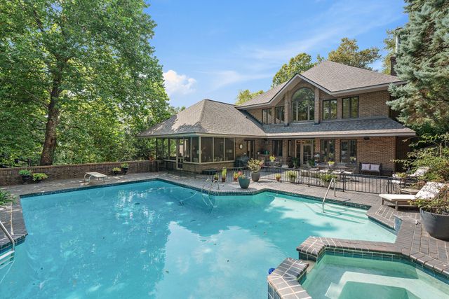 5543 Stanford Dr, Nashville, TN 37215