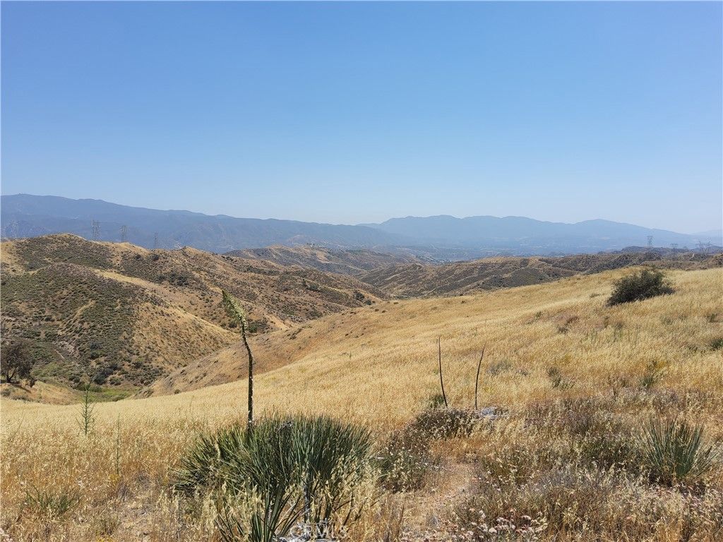 Image 2 of property listing at 0 9, Agua Dulce, CA 91351