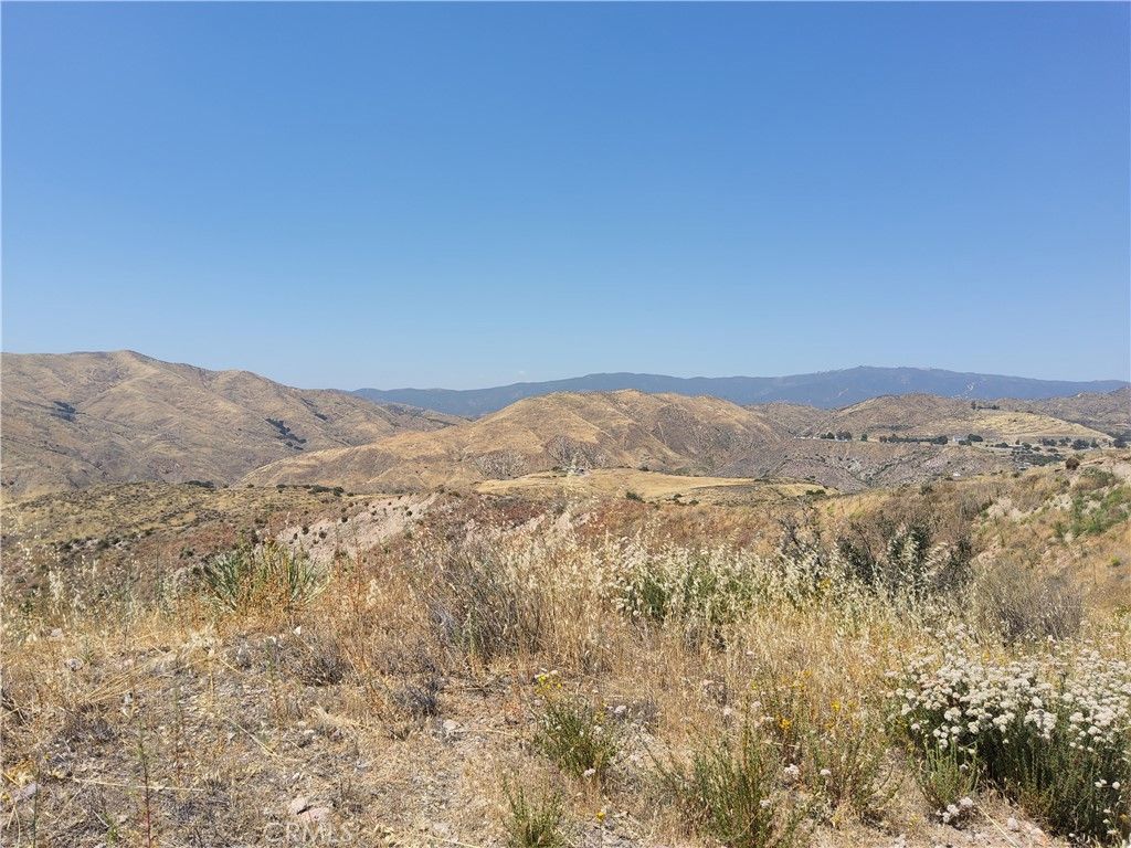 Image 23 of property listing at 0 9, Agua Dulce, CA 91351