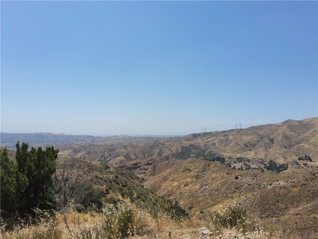 Image 3 of property listing at 0 9, Agua Dulce, CA 91351