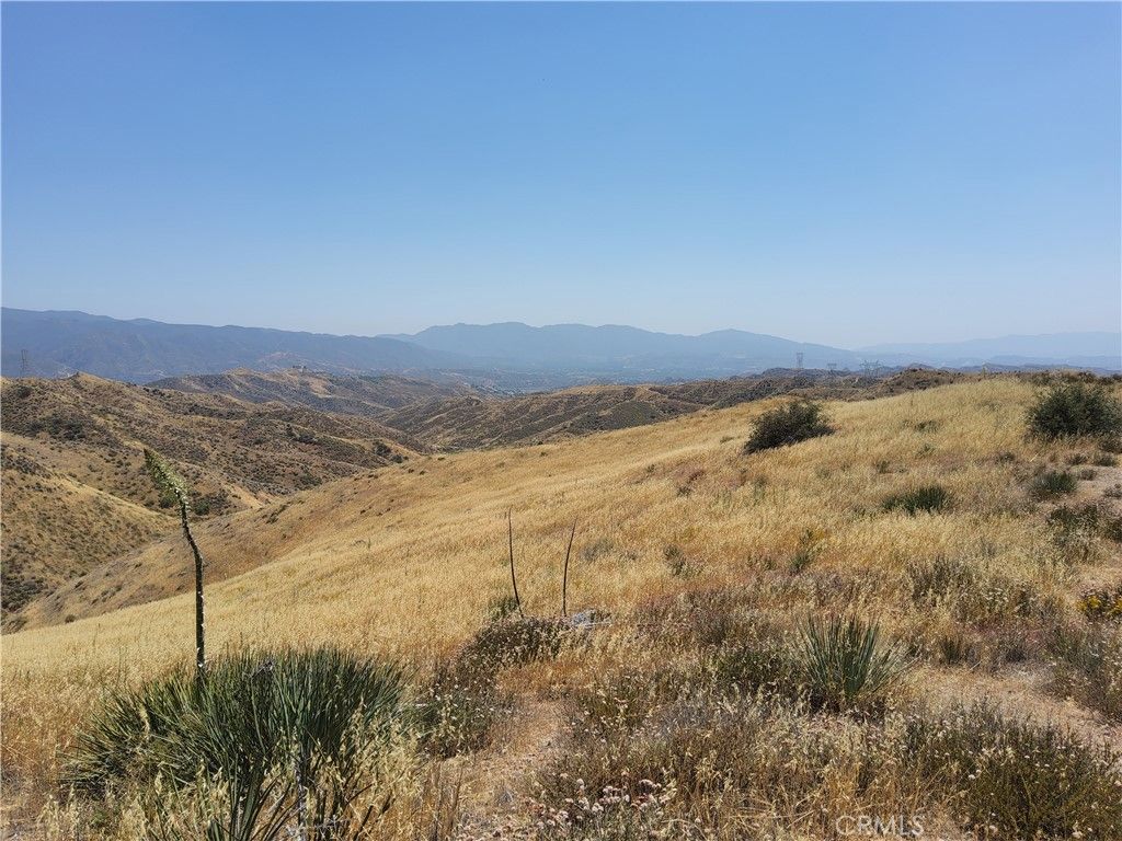 Image 8 of property listing at 0 9, Agua Dulce, CA 91351