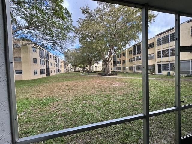 351 Cambridge Road 104, Hollywood, FL 33024