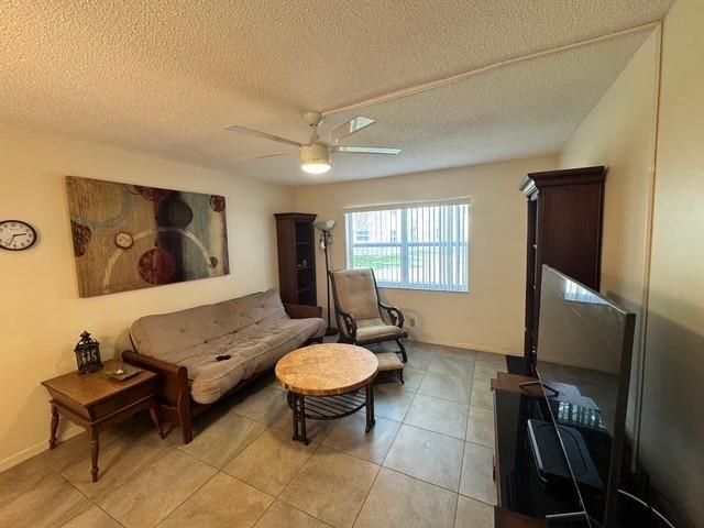 351 Cambridge Road 104, Hollywood, FL 33024