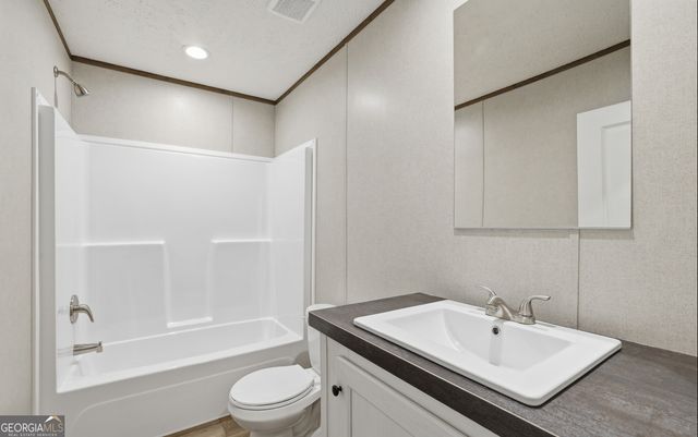 1034 Swilling Road, Eastanollee, GA 30538