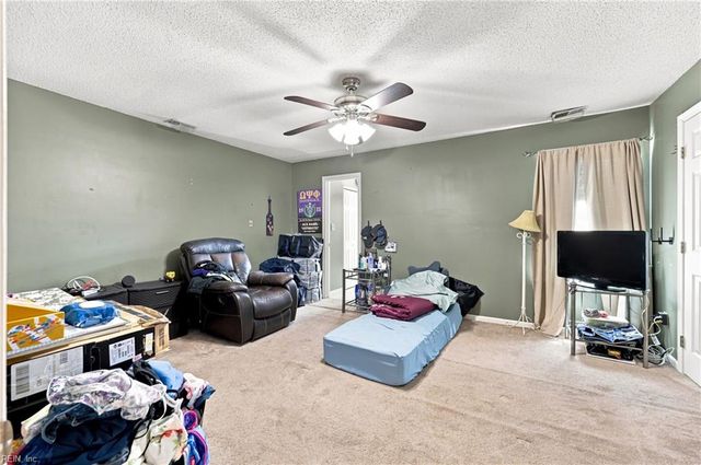 262 Wexford DR W, Suffolk, VA 23434
