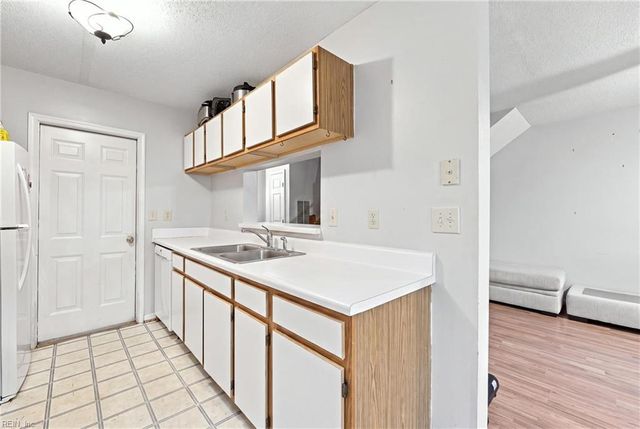 262 Wexford DR W, Suffolk, VA 23434