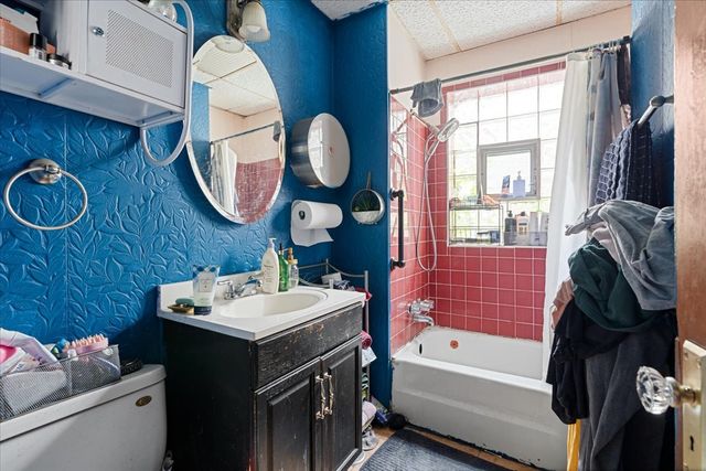 5937 S Maplewood Avenue, Chicago, IL 60629