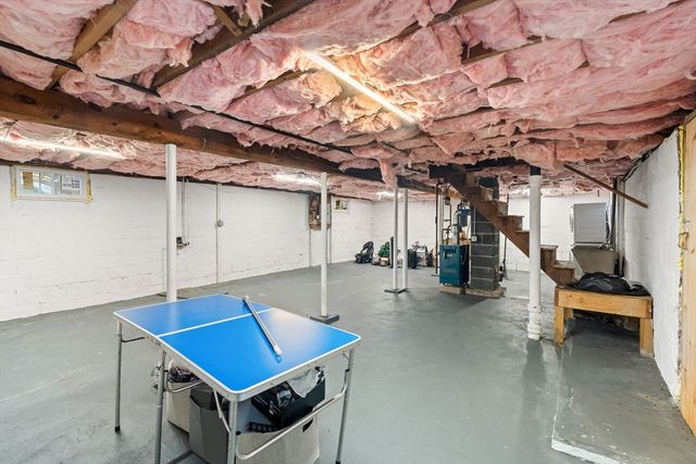 19 Cedar St, Beverly, MA 01915