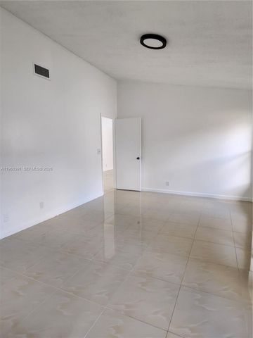 9711 SW 57th St, Cooper City, FL 33328