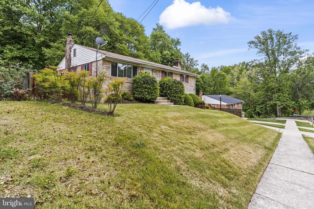 8714 OAKDALE ST, Fort Washington, MD 20744