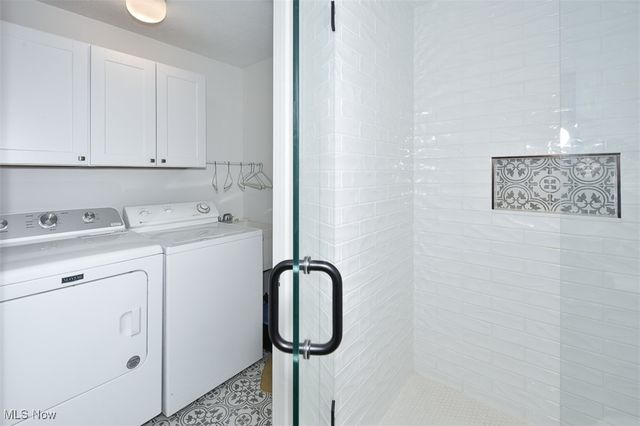 19000 Lake Road, Rocky River, OH 44116