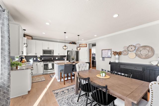 20511 Gunnison Drive, Lakeville, MN 55044