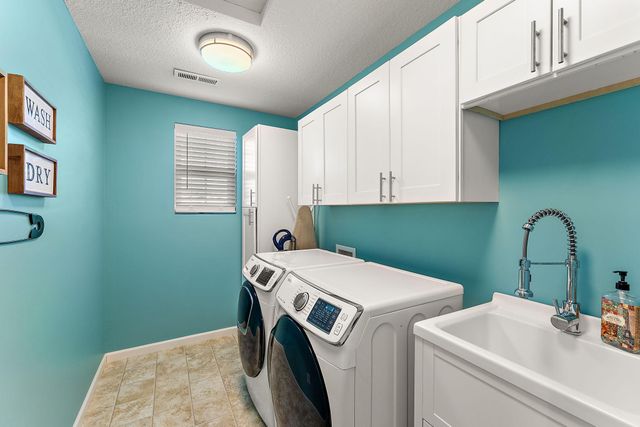 20511 Gunnison Drive, Lakeville, MN 55044