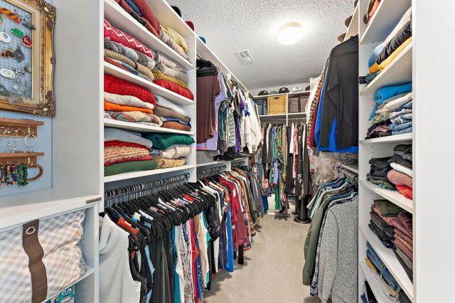 20511 Gunnison Drive, Lakeville, MN 55044