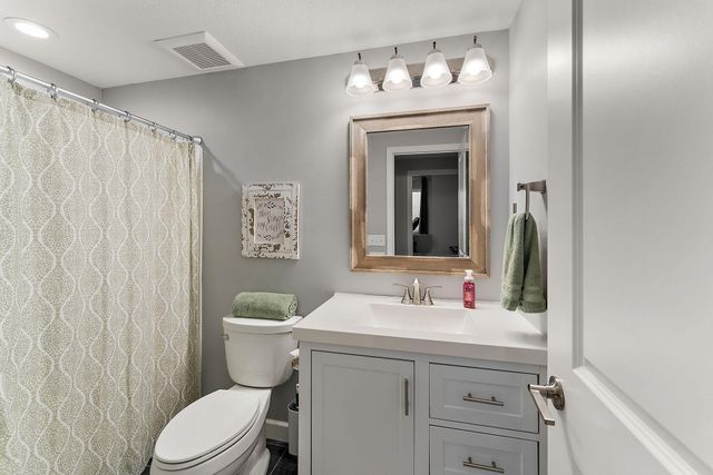 20511 Gunnison Drive, Lakeville, MN 55044