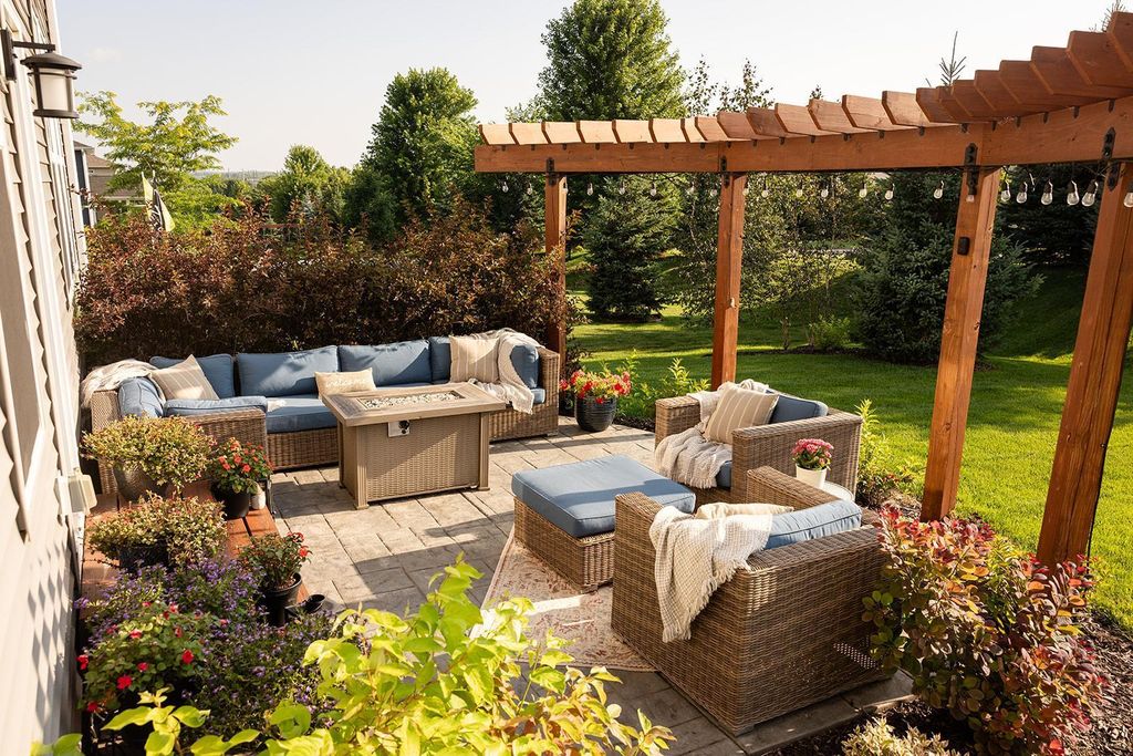 20511 Gunnison Drive, Lakeville, MN 55044