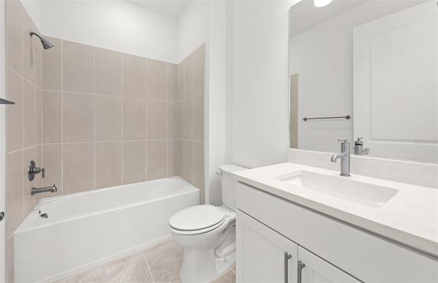 17203 LUMINOUS AVENUE, Venice, FL 34293