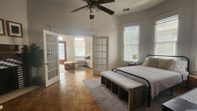 423 W MAGNOLIA AVE, San Antonio, TX 78212
