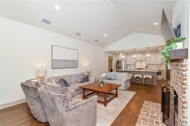 305 Springwood N Drive, Mobile, AL 36608