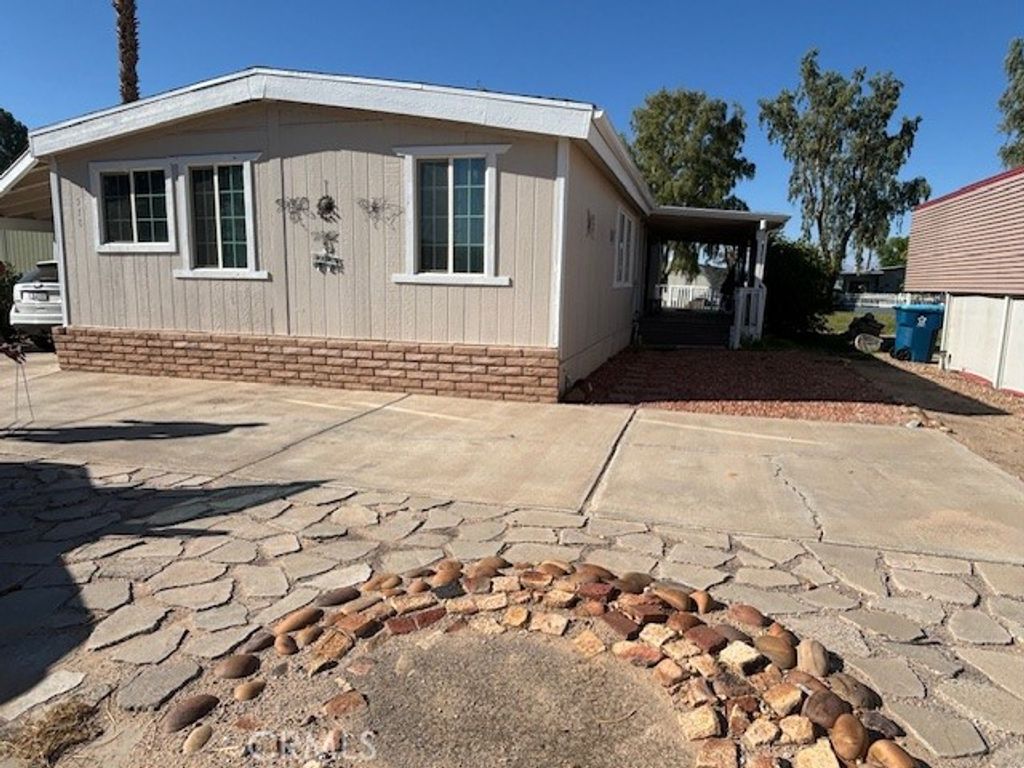 Image 1 of property listing at 578 Channel Way, Needles, CA 92363