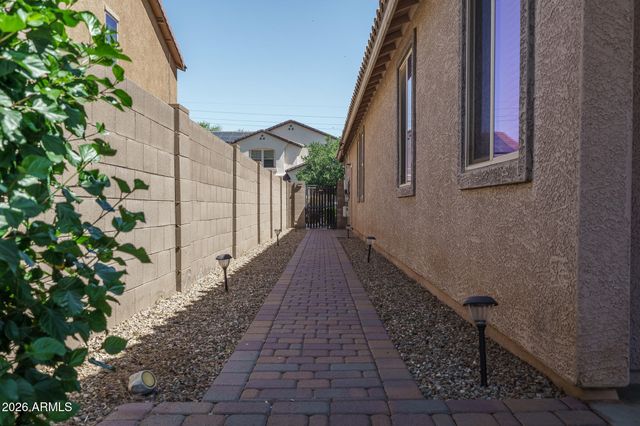 15847 W SHAW BUTTE Drive, Surprise, AZ 85379