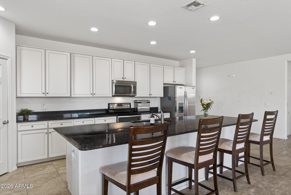 15847 W SHAW BUTTE Drive, Surprise, AZ 85379 — photo 5