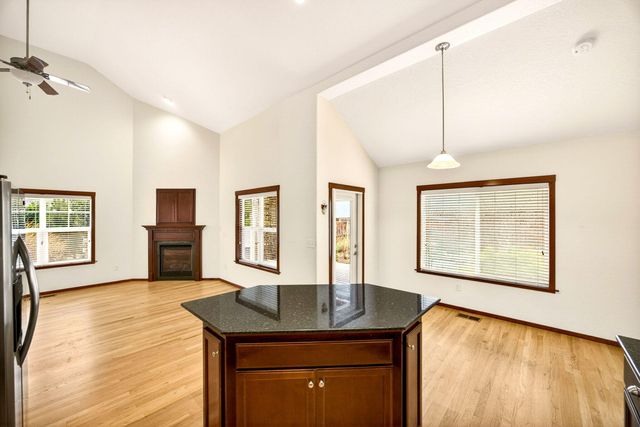 150 Graham Way, Talent, OR 97540