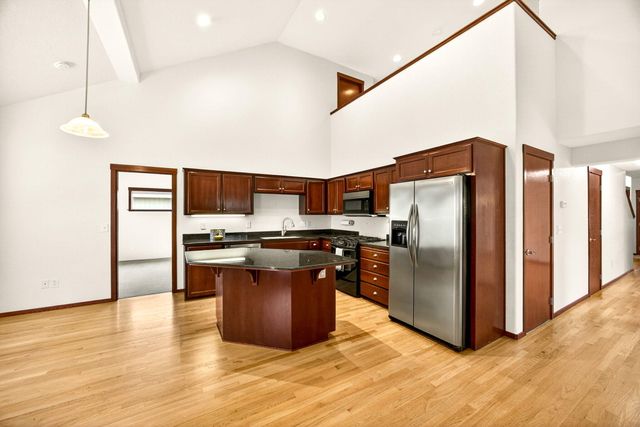 150 Graham Way, Talent, OR 97540