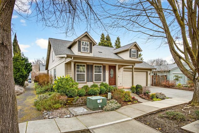 150 Graham Way, Talent, OR 97540