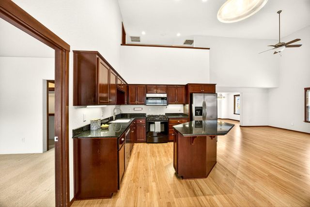 150 Graham Way, Talent, OR 97540