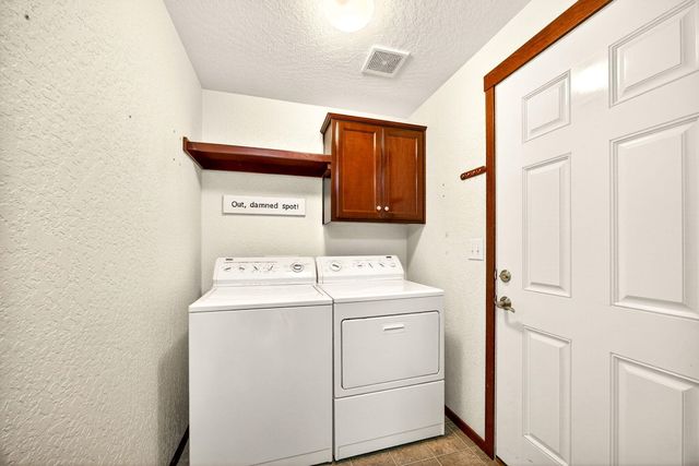 150 Graham Way, Talent, OR 97540