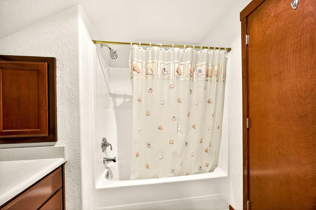 150 Graham Way, Talent, OR 97540