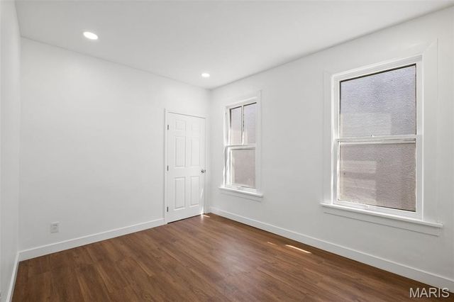 4936 Shaw Avenue, St Louis, MO 63110
