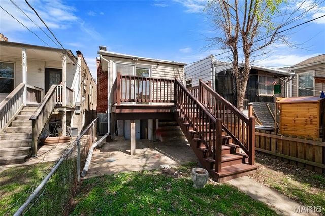 4936 Shaw Avenue, St Louis, MO 63110