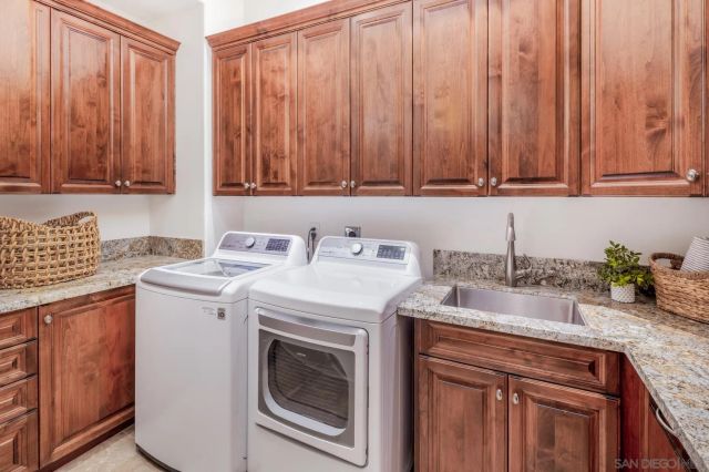 7718 Camino Sin Puente, Rancho Santa Fe, CA 92067