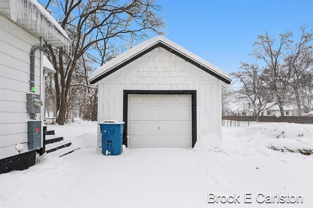 2614 Riordan Street, Muskegon, MI 49444