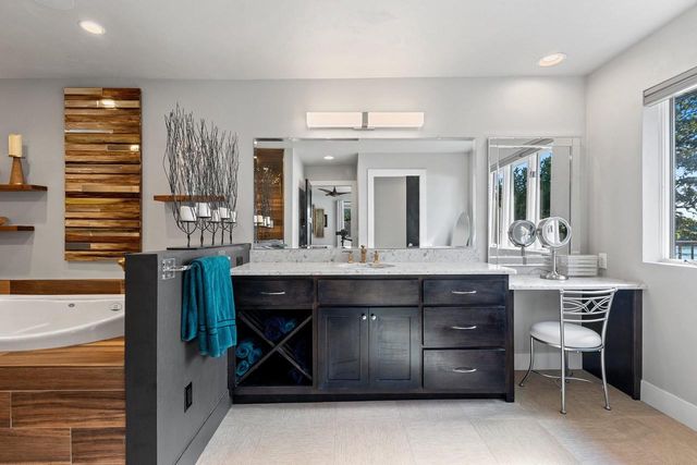 2755 FOX RUN, Appleton, WI 54914