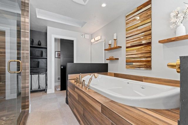 2755 FOX RUN, Appleton, WI 54914