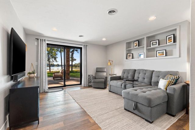 2755 FOX RUN, Appleton, WI 54914