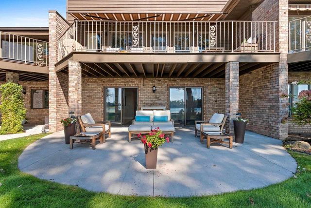 2755 FOX RUN, Appleton, WI 54914